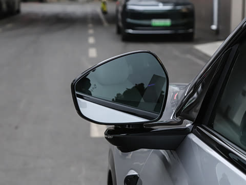 2026�� ���� 602 Max �콢��