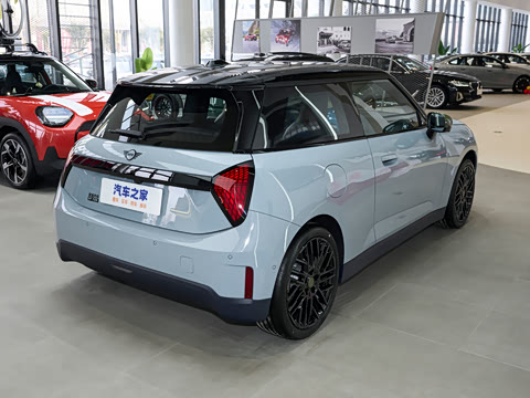 2025�� PAUL SMITH ���ʦ��