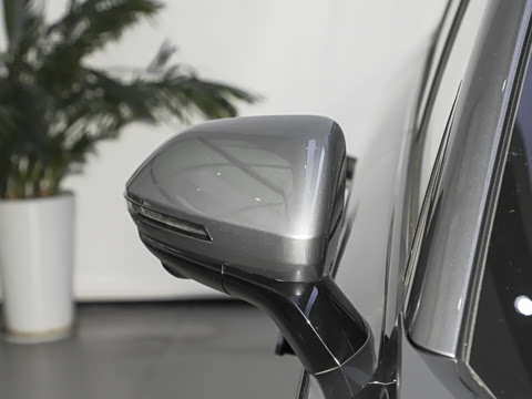 2026�� 1.5T 210KM������