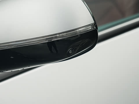 2025�� xDrive 30Li ������M�˶���ҹ��װ