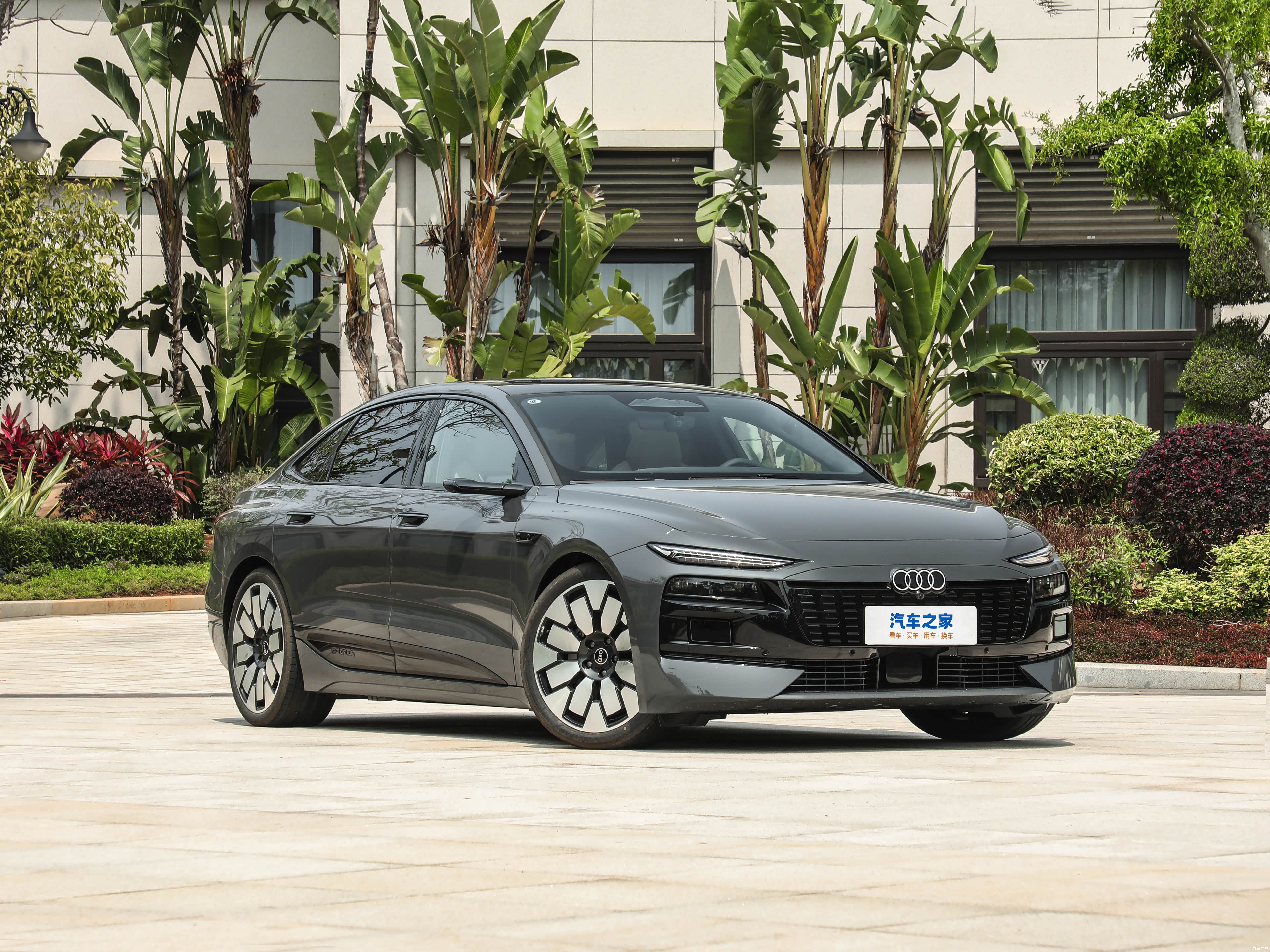 Audi A6L e-tron, миниатюра 3