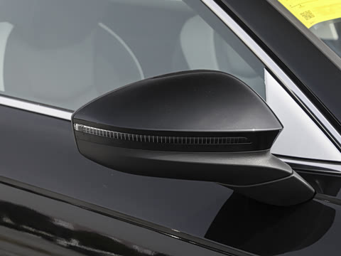 2026�� L 300TSI DSG ������