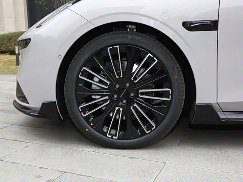 2025�� 240����Ultra H5