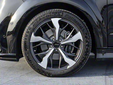 2025�� 2.0T ������