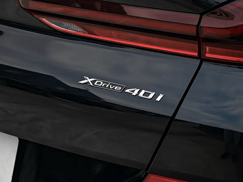 2026�� xDrive40i ������ M�˶���װ