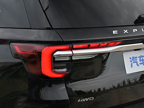 2027�� 2.3T EcoBoost ��������plus�� 7��