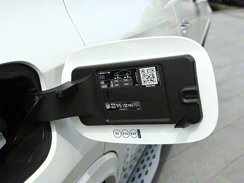 2025�� �Ŀ� GLC 300 L 4MATIC ������ 5��