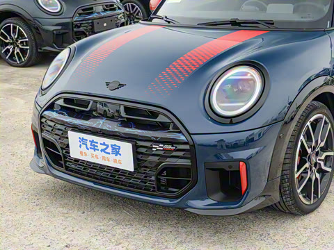 2025�� JOHN COOPER WORKS