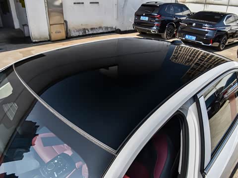 2026�� �Ŀ� eDrive 35L M�˶���װ