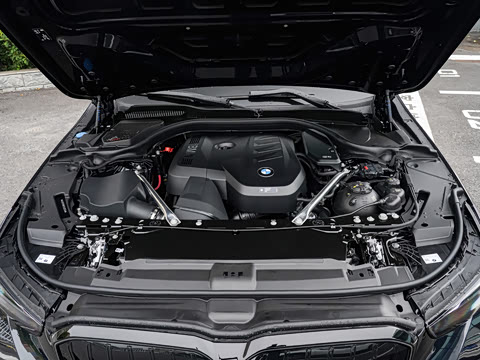 2026�� 530Li ������ M�˶���װ