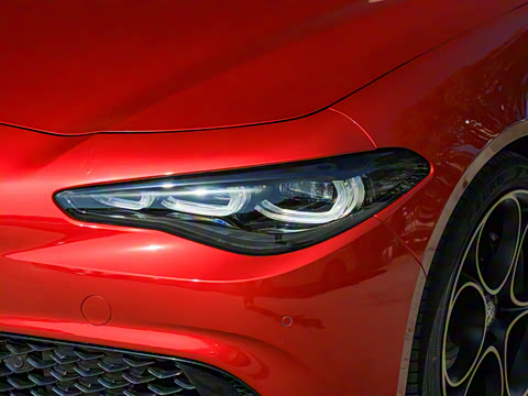 2026 2.0T 280HP Intensaر