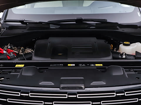 2026�� 3.0 L6 400PS AB�����
