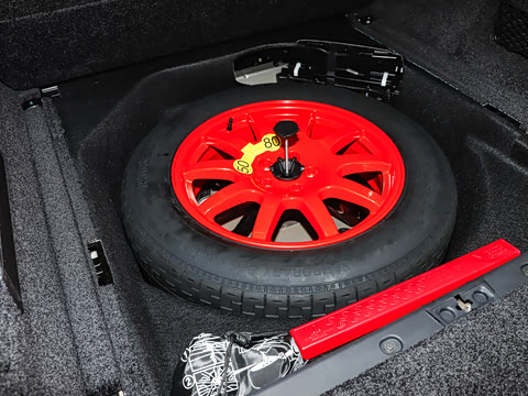 2026�� 3.0 L6 400PS AB�����