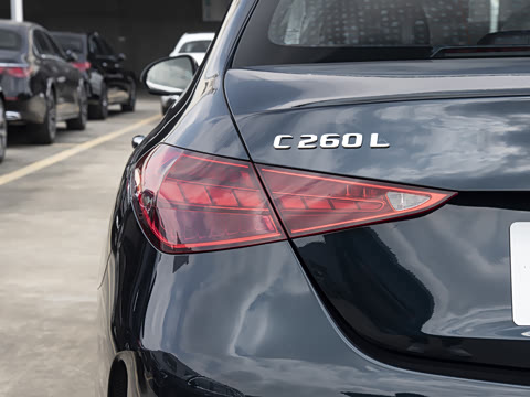 2026�� C 260 L �˶��ر��