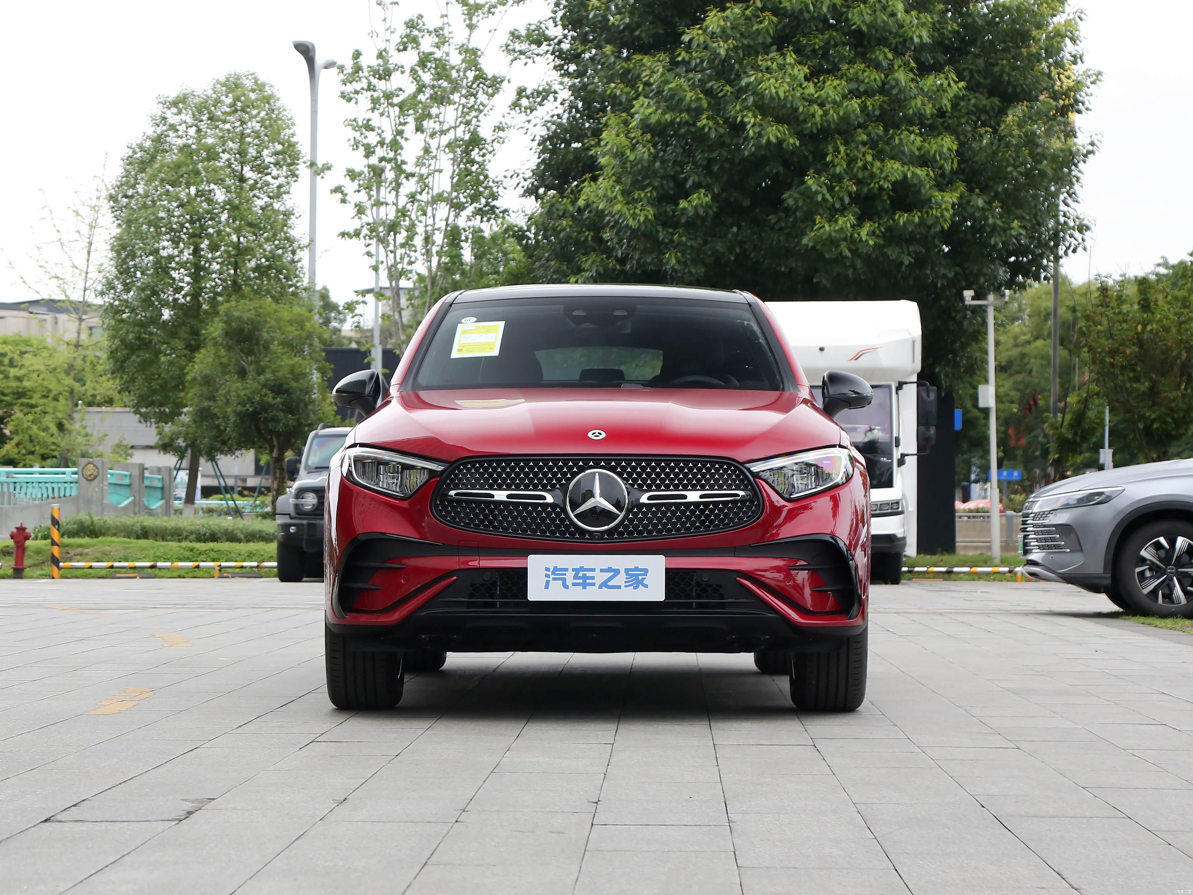 Mercedes-Benz GLC, миниатюра 2