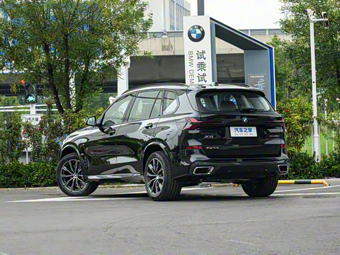 2025 xDrive 30Li M˶ҹװ