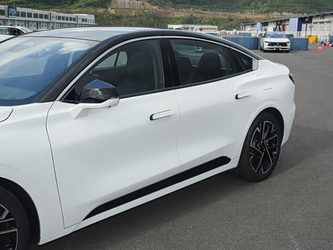 2026��  2.0T  EcoBoost  ������