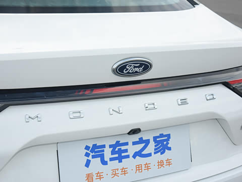 2026��  2.0T  EcoBoost  ������