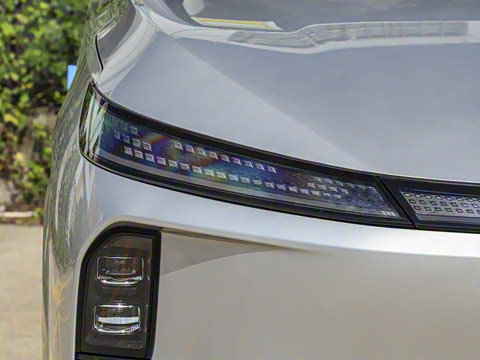 2025�� 185KM�����