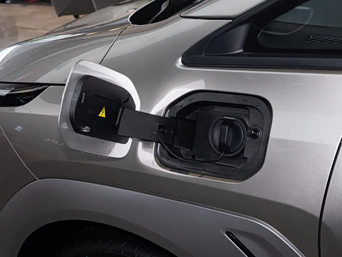 2025�� Plus 430 ������