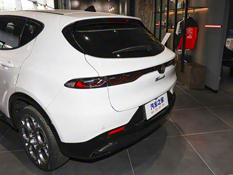 2024�� 2.0T 268HP AWD Veloce������