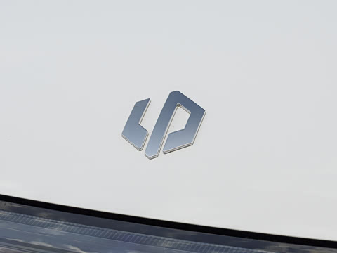 2027�� 660������