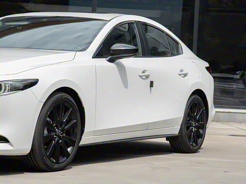 2025�� 2.0L �Զ������