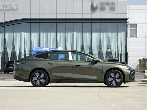 2026�� ���� 565 Plus