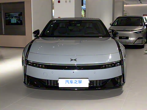 2025�� 702 ������ Ultra