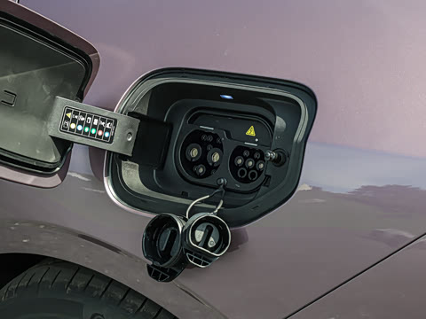 2025�� 240����Ultra