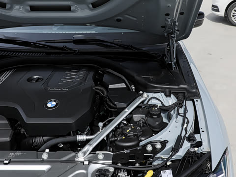 2026�� 430i M�˶���ҹ��װ