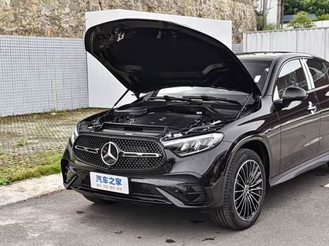 2025�� �Ŀ� GLC 300 4MATIC ����SUV