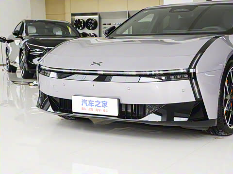 2025�� 702 ������ Ultra