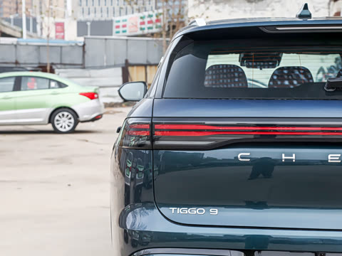 2027�� 2.0T ˫������������