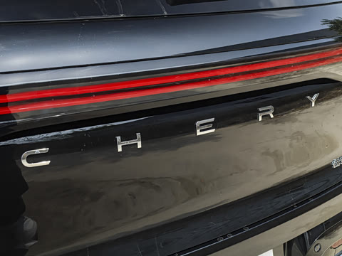 2027�� 2.0T ˫������������