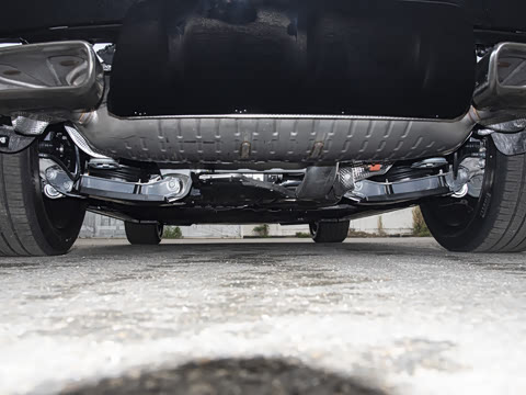 2026�� 400PS Dynamic SE