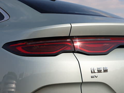 2025�� EV 545KM��Խ��