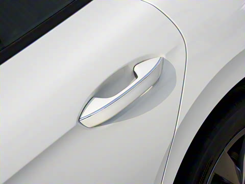 2026�� ���L 300TSI ��а�