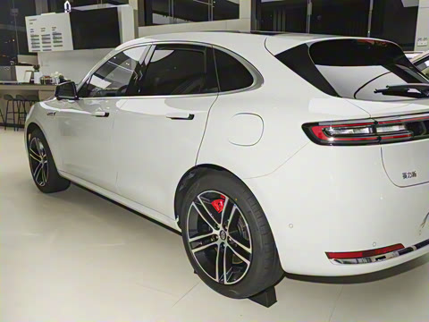 2025�� ����   Ultra ������