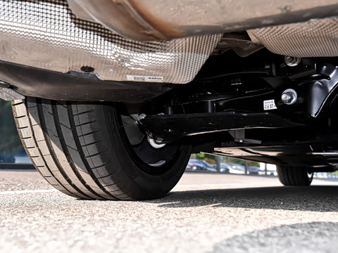 2026�� 425i M�˶���װ