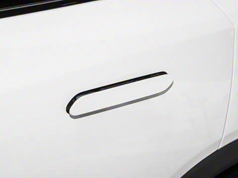 2025�� 735MAX 175kW