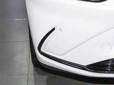 2025�� 735MAX 175kW