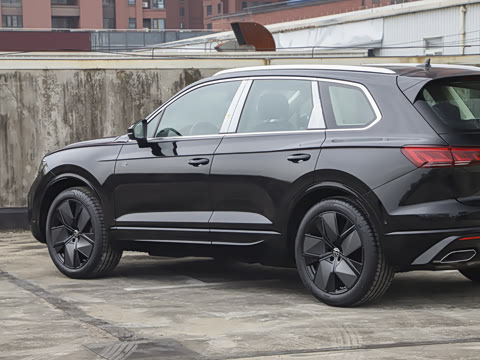 2026�� 3.0TSI �񾳰� �����˶���װ