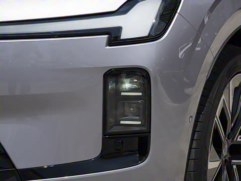 2026�� ������������Plus