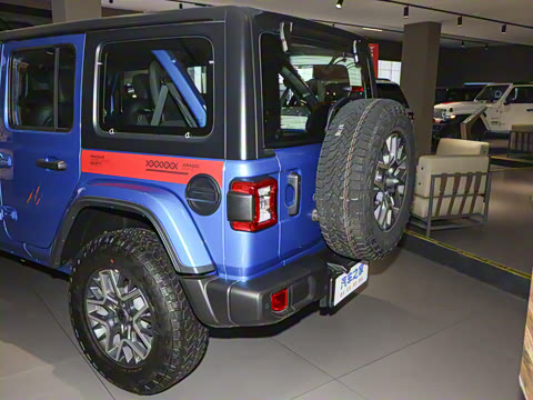 2025�� 2.0T ٪�޼�����̽����