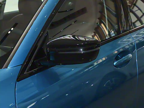 2025�� 330Li M�˶���ҹ��װ