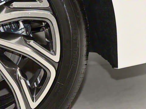 2025�� 2.0T ���ݰ�