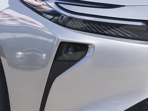 2026�� 1.8L ˫�� ��Ӣ��