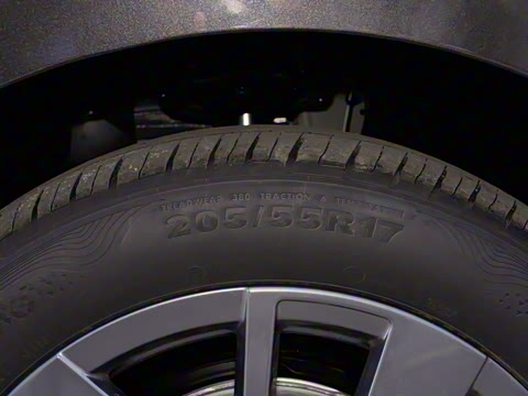 2026�� ���L 300TSI ��а�