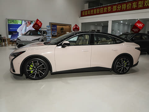 2025�� �Ŀ� 668MAX���а� 200kW